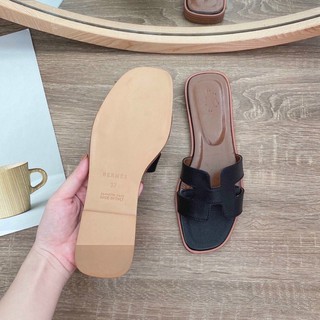 Dép hm trắng đen nâu