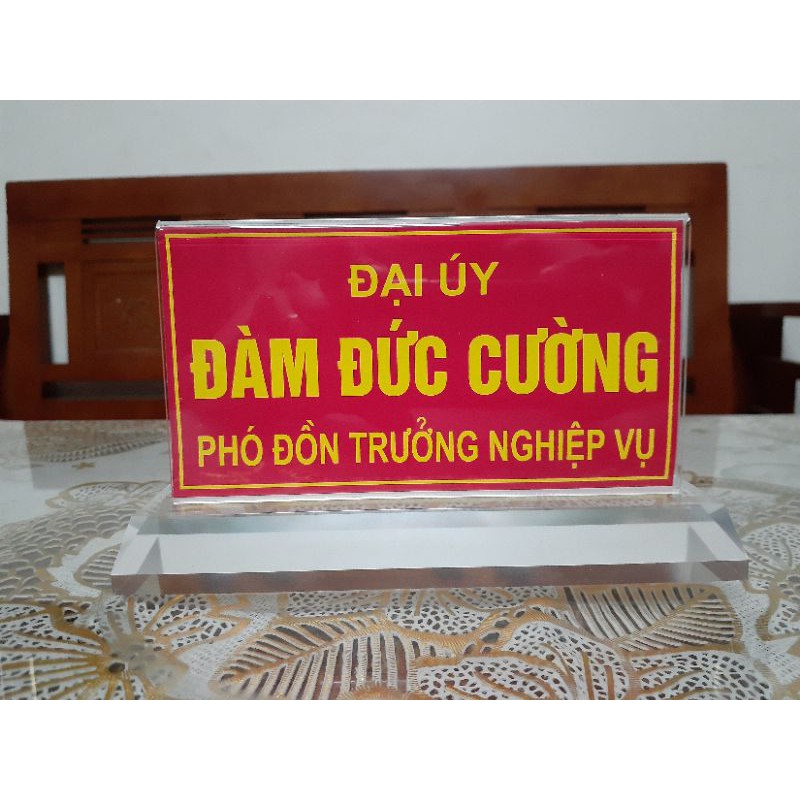 biển chức danh mica quân đội