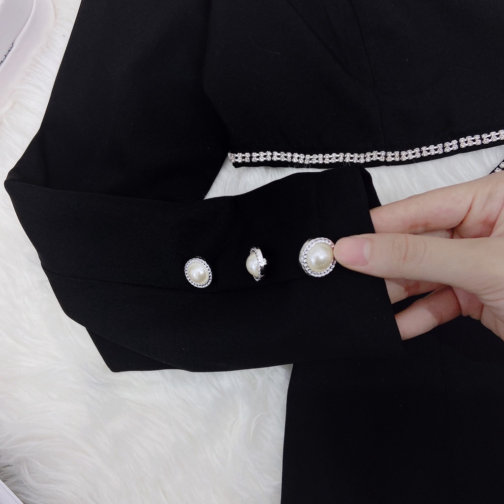 SET ÁO VEST ĐEN ĐÍNH CƯỜM CỘT EO CHÉO DÂY + CHÂN VÁY