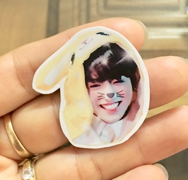 Sticker JUNGKOOK 30 cái bóc dán khác nhau ngẫu nhiên