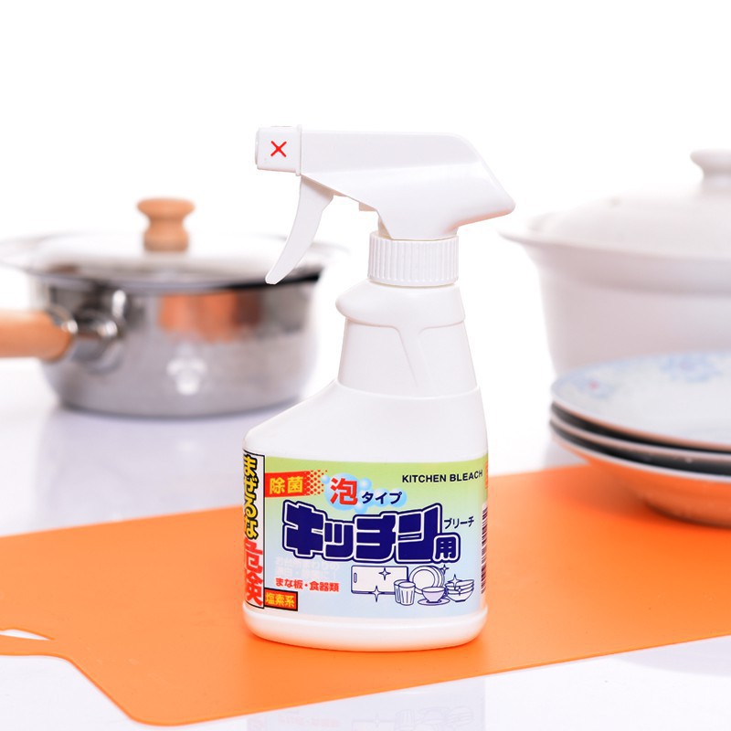 Chai xịt tẩy rửa đồ dùng nhà bếp 300ml Rocket Hàng Nhật