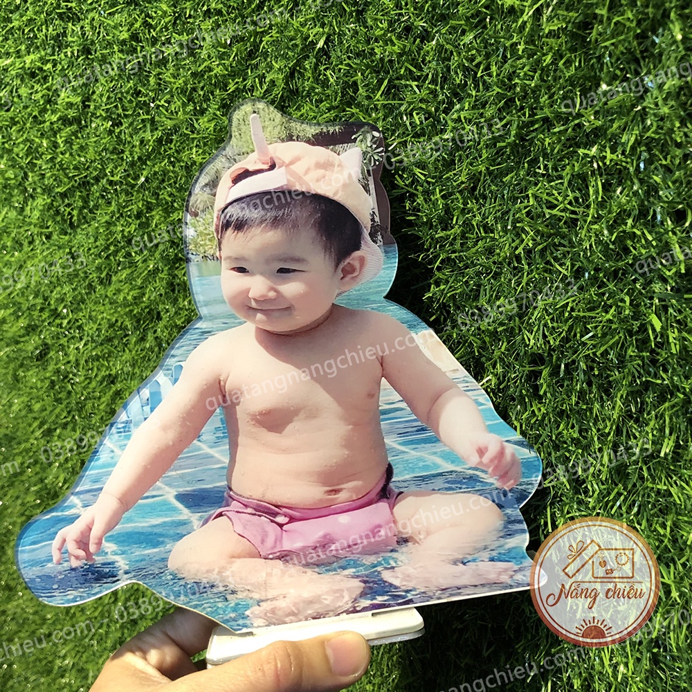 Stander đứng để bàn in ảnh theo yêu cầu - Phụ kiện trang trí tiệc thôi nôi, sinh nhật