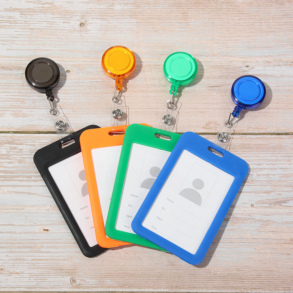 Bao Đựng Thẻ Căn Cước Bằng Nhựa Cứng Có Dây Thu Gọn Tiện Lợi