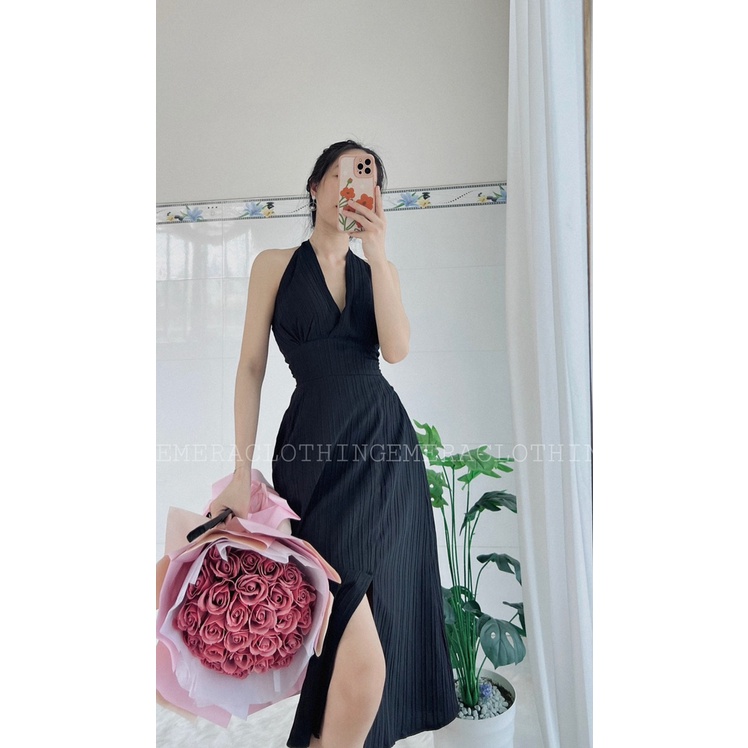 Váy Flora Dress đen cá tính, xinh đẹp, hợp với mọi dịp đi chơi