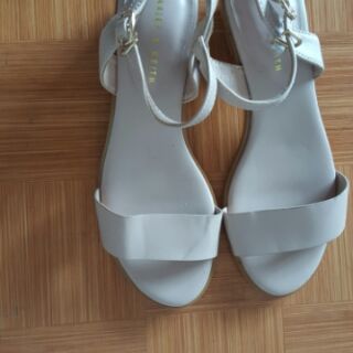 Sale dép 180k