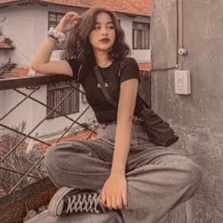 Set áo crop kèm quần caro ống rộng