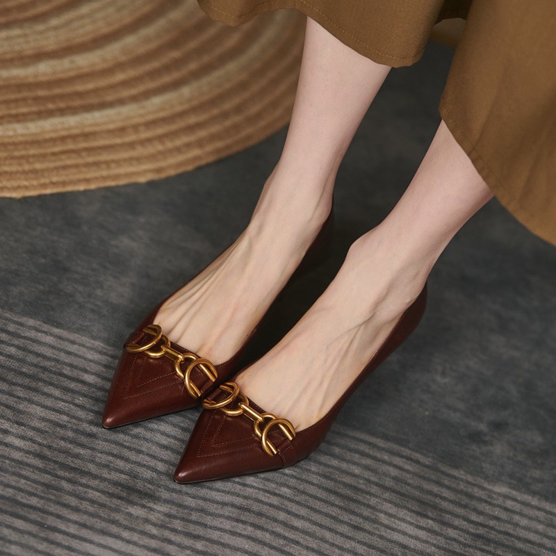 (CÓ SẴN - QUẢNG CHÂU) Guốc Da Phối Khóa Vàng Kiểu Dáng Thanh Lịch Gót Nhọn 5 Phân