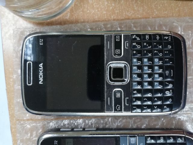 Điện thoại Nokia E72 màu đen xách tay Phần Lan nguyên bản