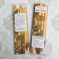 Đũa Gỗ Kim Giao núi đá