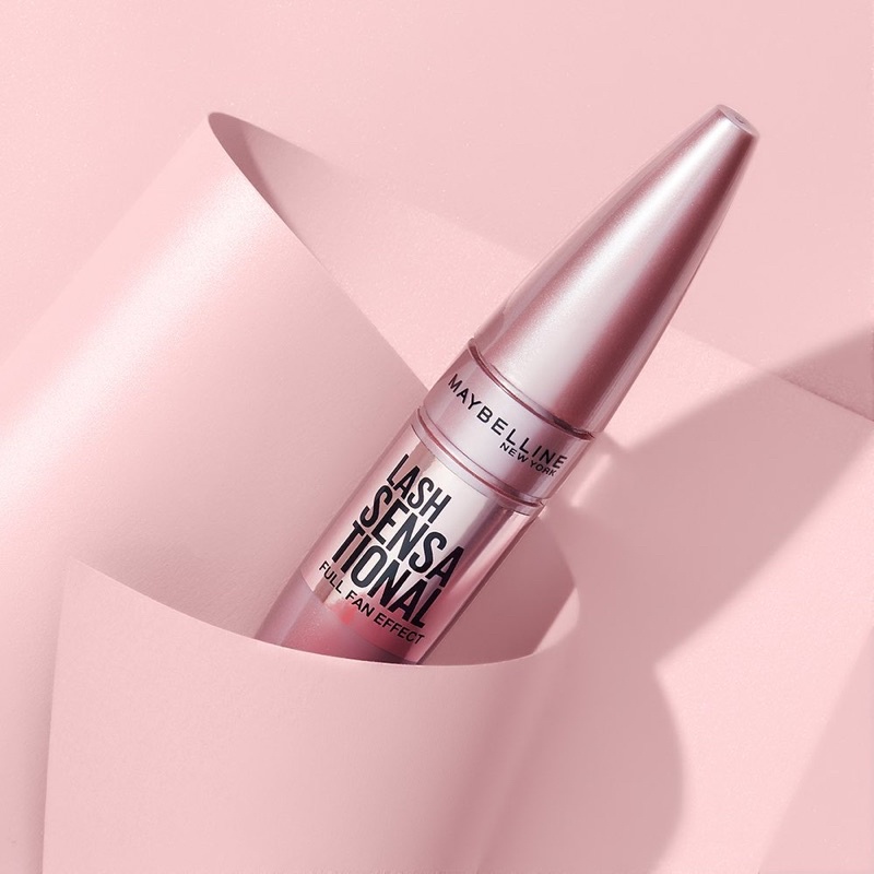 Mascara Dài Mi &amp; Tơi Mi Tự Nhiên Maybelline