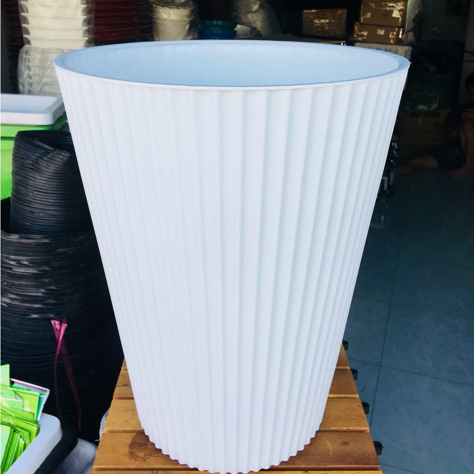 Chậu nhựa sọc gân tròn cao, chậu trồng hoa -