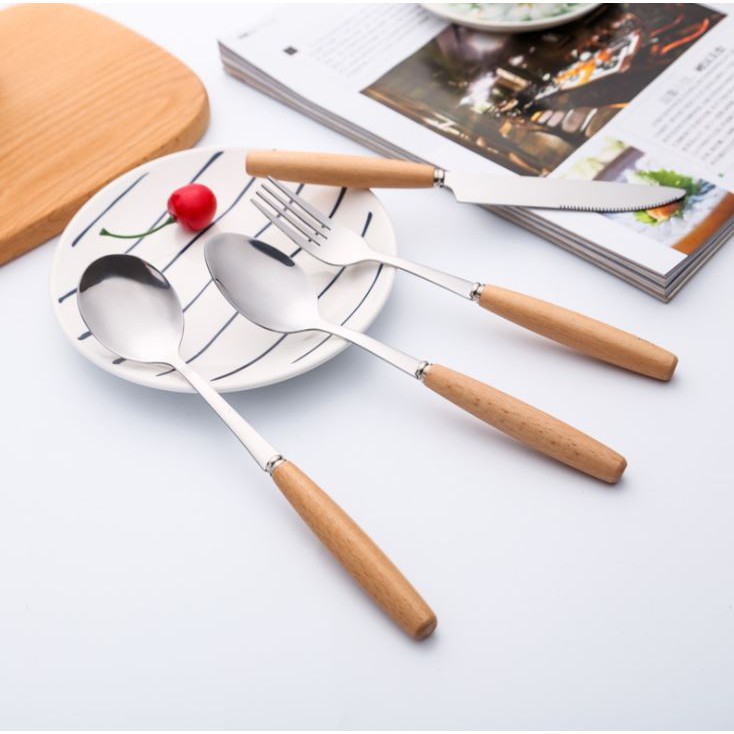 Bộ dao dĩa đũa thìa cán gỗ nhập khẩu Z01 | BigBuy360 - bigbuy360.vn