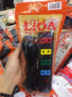 Ổ LiOA 4 lỗ cắm có công tắc
