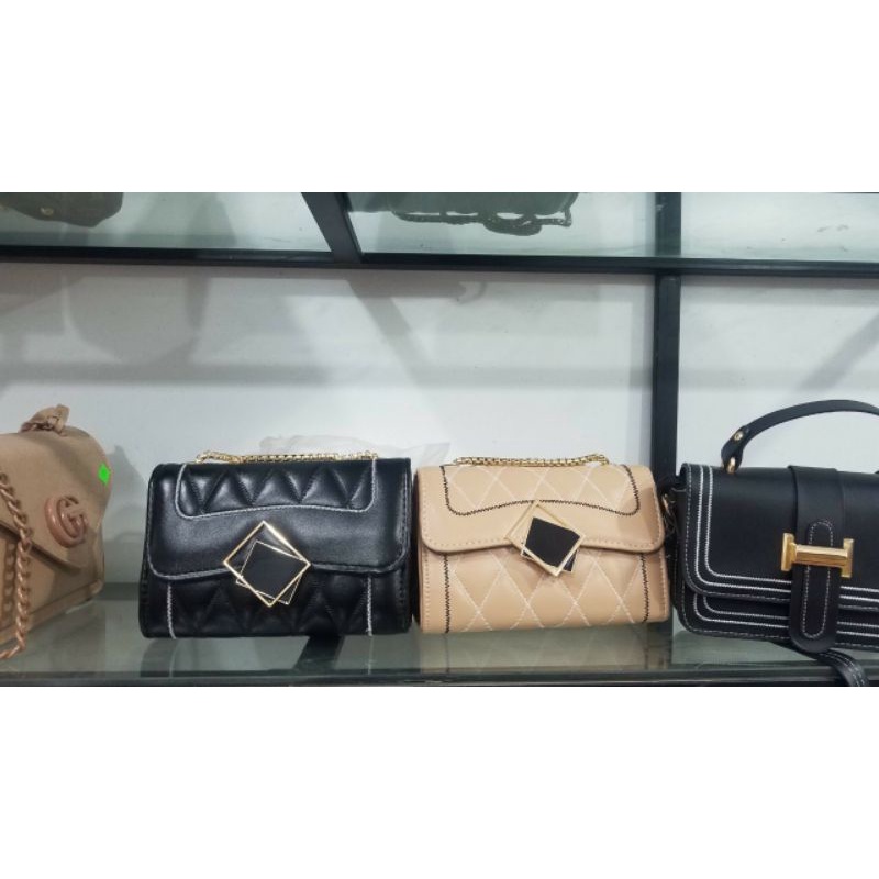 Túi gương xích đặc.