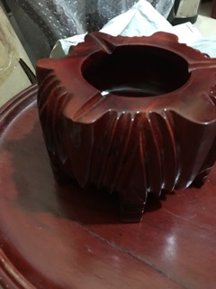 Gạt tàn thuốc gỗ