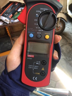 Ampe kìm UT201 hàng tốt