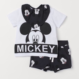 Set Mickey kèm yếm bé trai