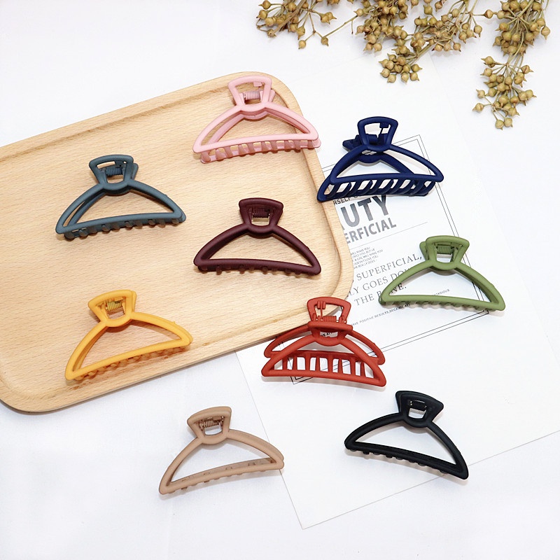 [10 màu] Kẹp tóc retro chữ D kiểu hàn quốc nhựa mờ 6cm acrylic (KT106)