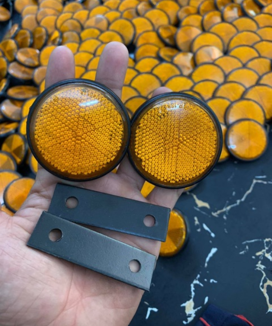 Mắt mèo phản quang xe máy gán mọi loại xe