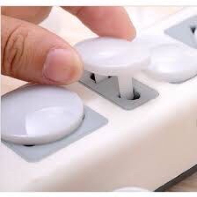 1 Cái nút bịt ổ điện an toàn cho bé