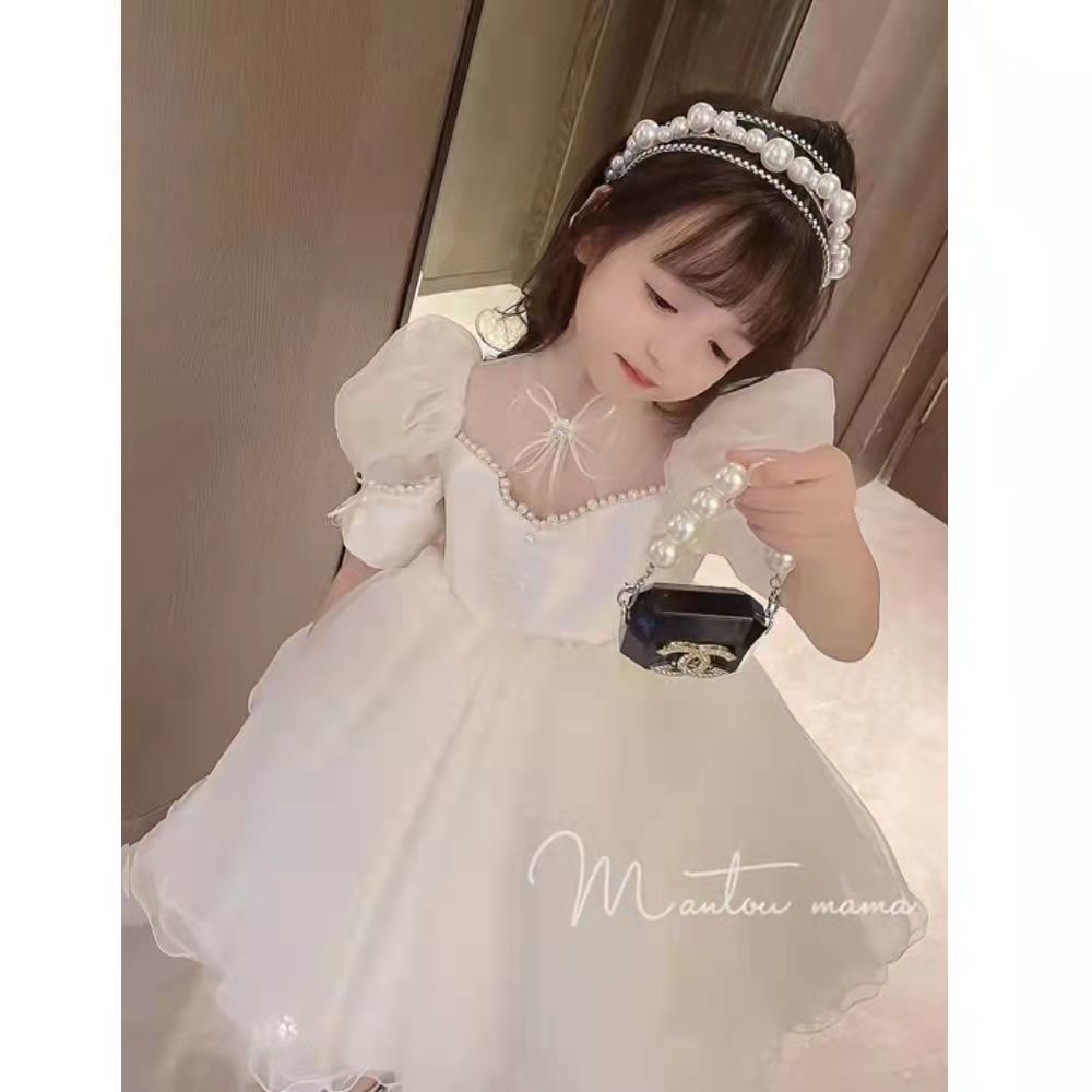 Đầm Công Chúa Màu Trắng Đính Hoa Cho Bé Gái