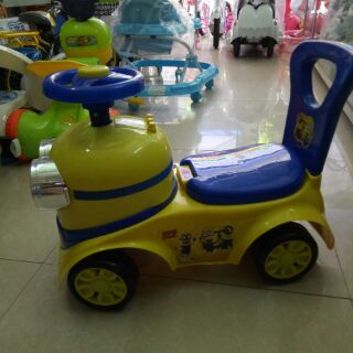 Xe minion ngồi trượt cho bé