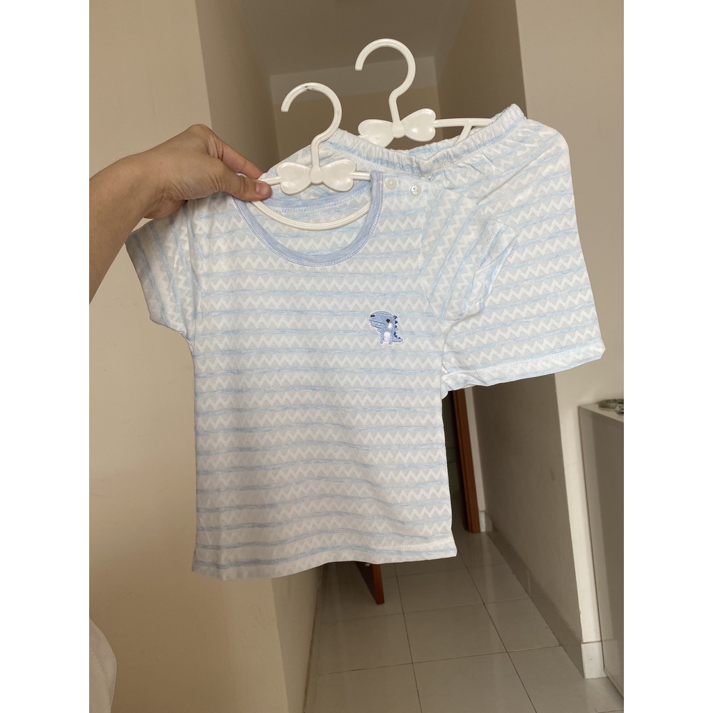 Bộ quần áo cộc tay KOADEAR  vải sợi tre cho bé đính KHỦNG LONG