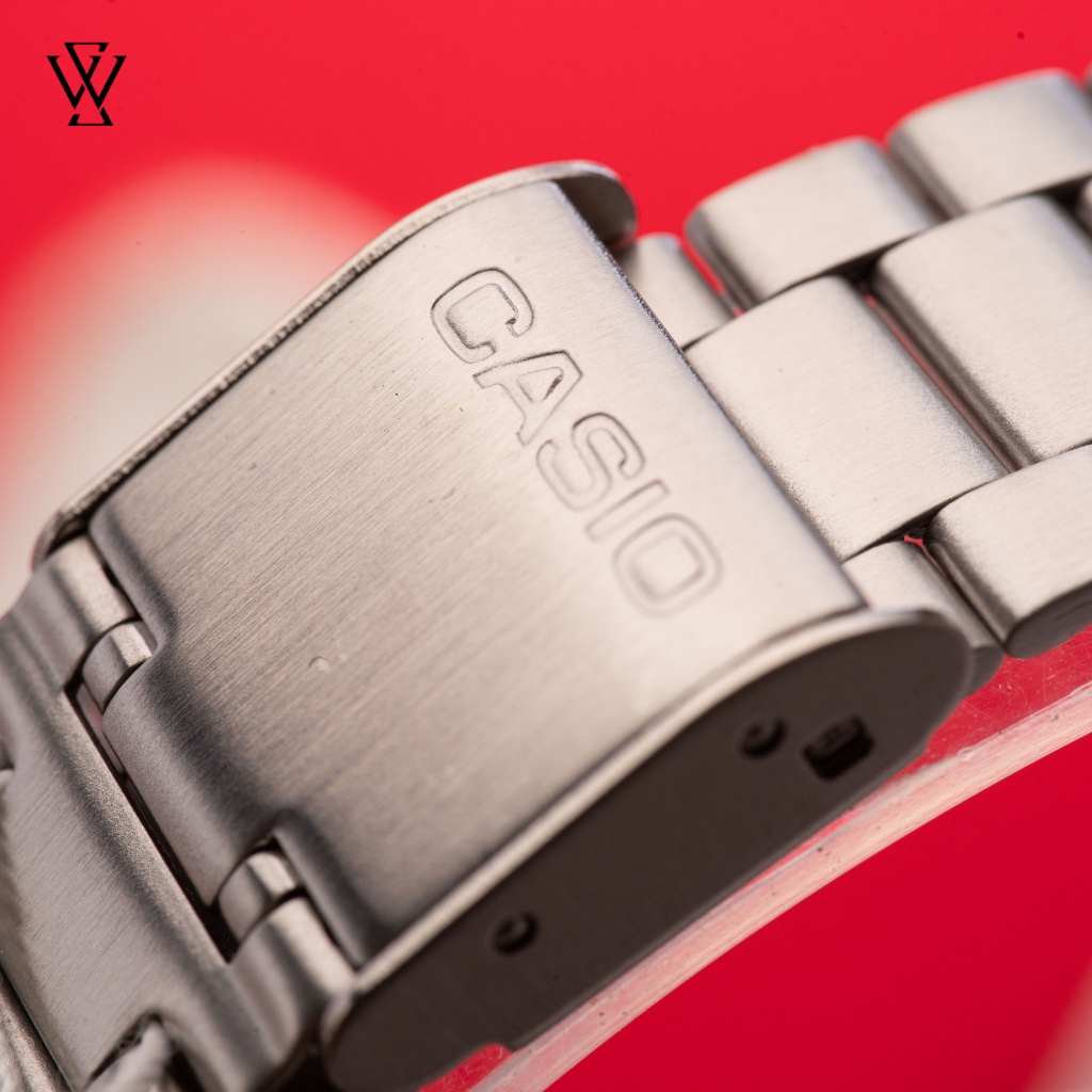 Đồng Hồ Điện Tử Unisex Casio WATCHSTORE AQ-230A-7DMQ Thiết Kế Mặt Kính Nhựa 29.8mm, Dây Đeo Kim Loại, Vỏ Thép Không Gỉ