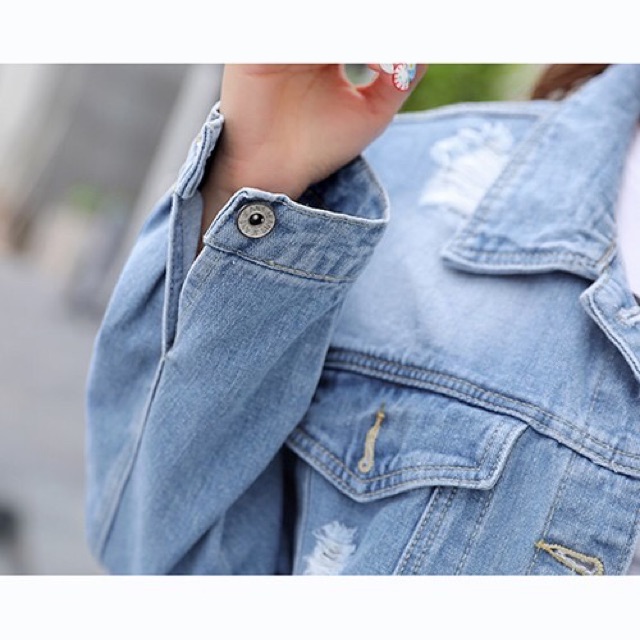 Áo khoác jean nữ phối rách thời trang đúng chất Hot trend MS 173 | BigBuy360 - bigbuy360.vn