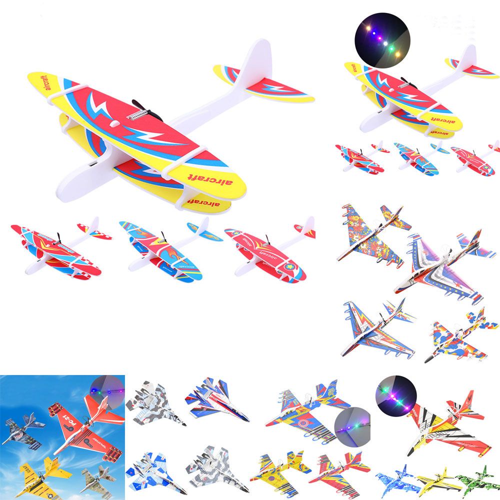 Máy bay đồ chơi bằng xốp có đèn LED cho bé