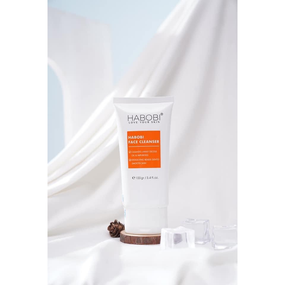 Sữa rửa mặt dịu nhẹ, sạch da, dưỡng ẩm an toàn cho mọi loại da HABOBI Face Cleanser