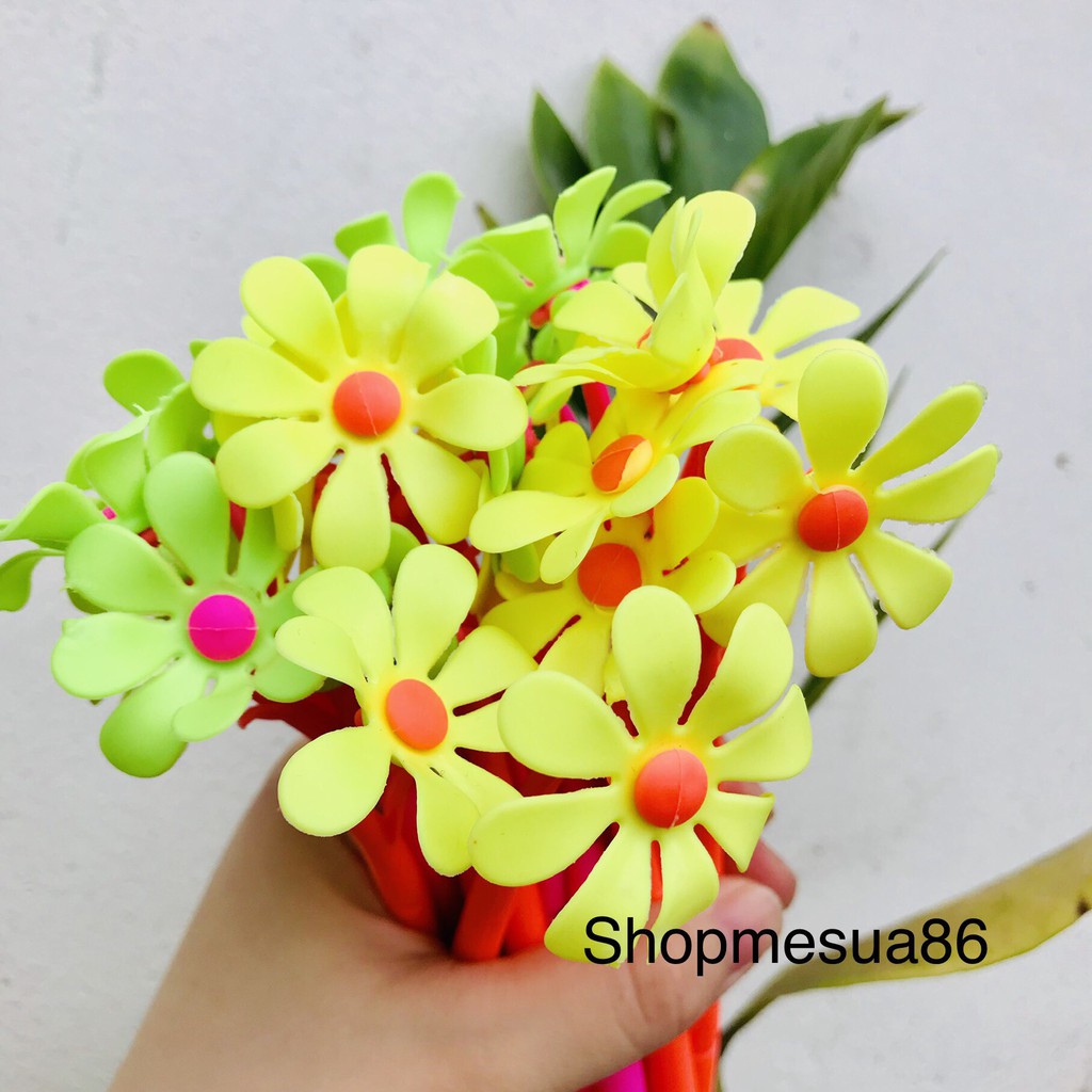 bút hoa nhiều màu,nhiều cánh, nét đậm cho bé yêu