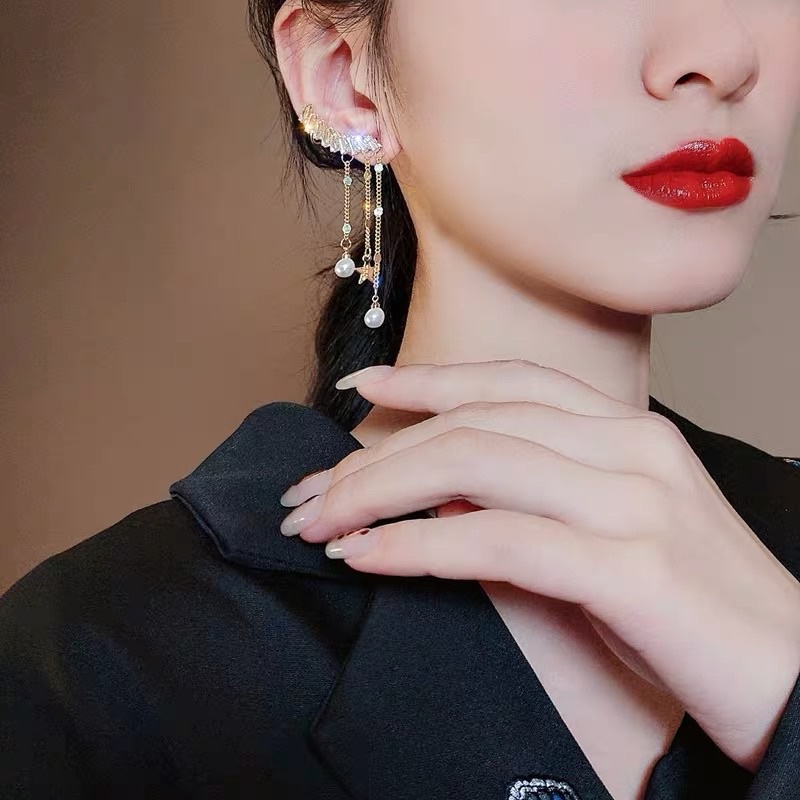 Hoa tai gài phong cách bất đối xứng đính đá - Maben