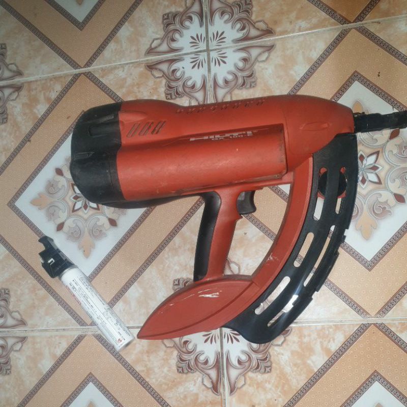 Máy bắn đinh hilti gx100E