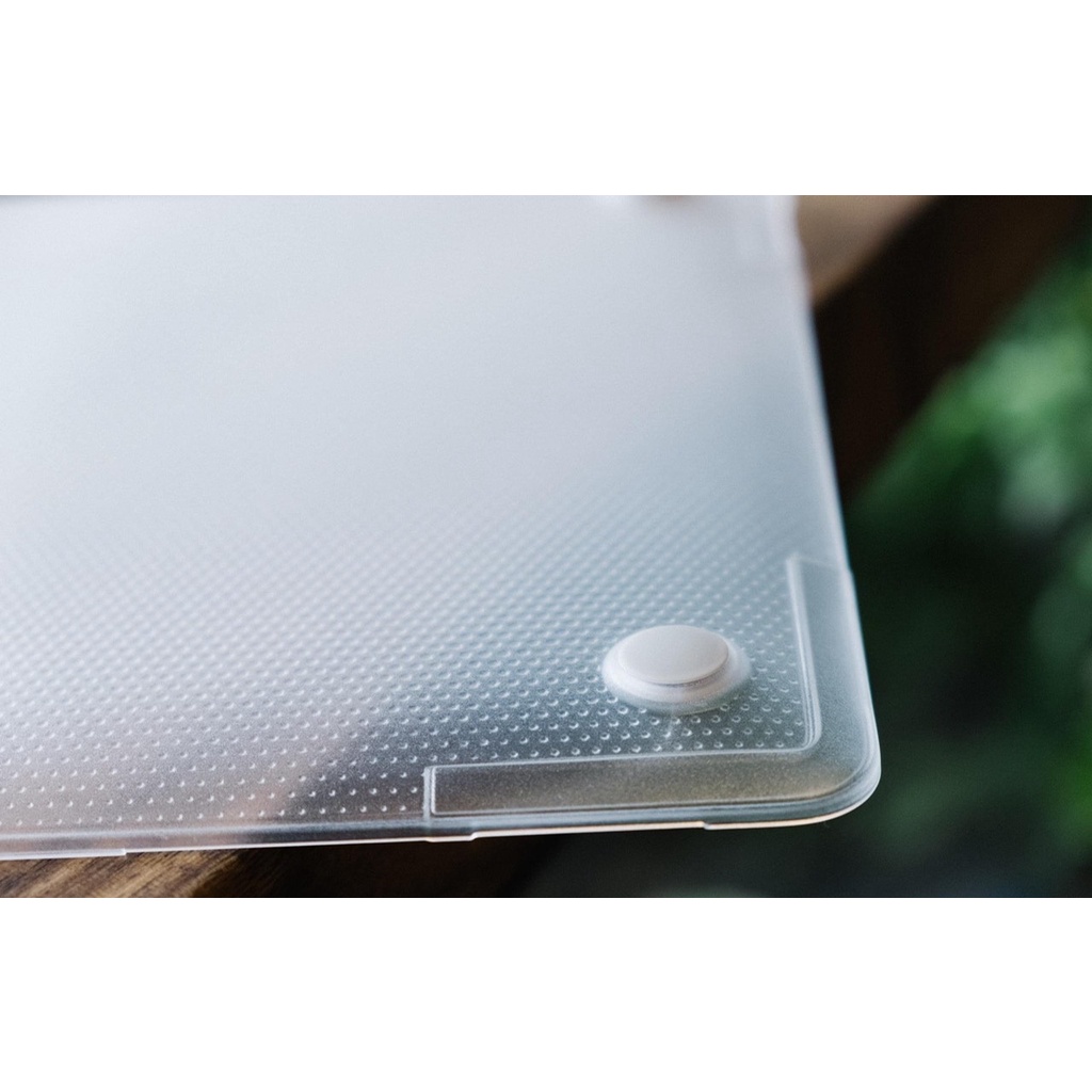 Ốp Macbook cao cấp TOMTOC HardShell Slim for Macbook Air 13&quot; (2018-2021) Macbook Air M1 -  Model A1932 , A2179  , A2337