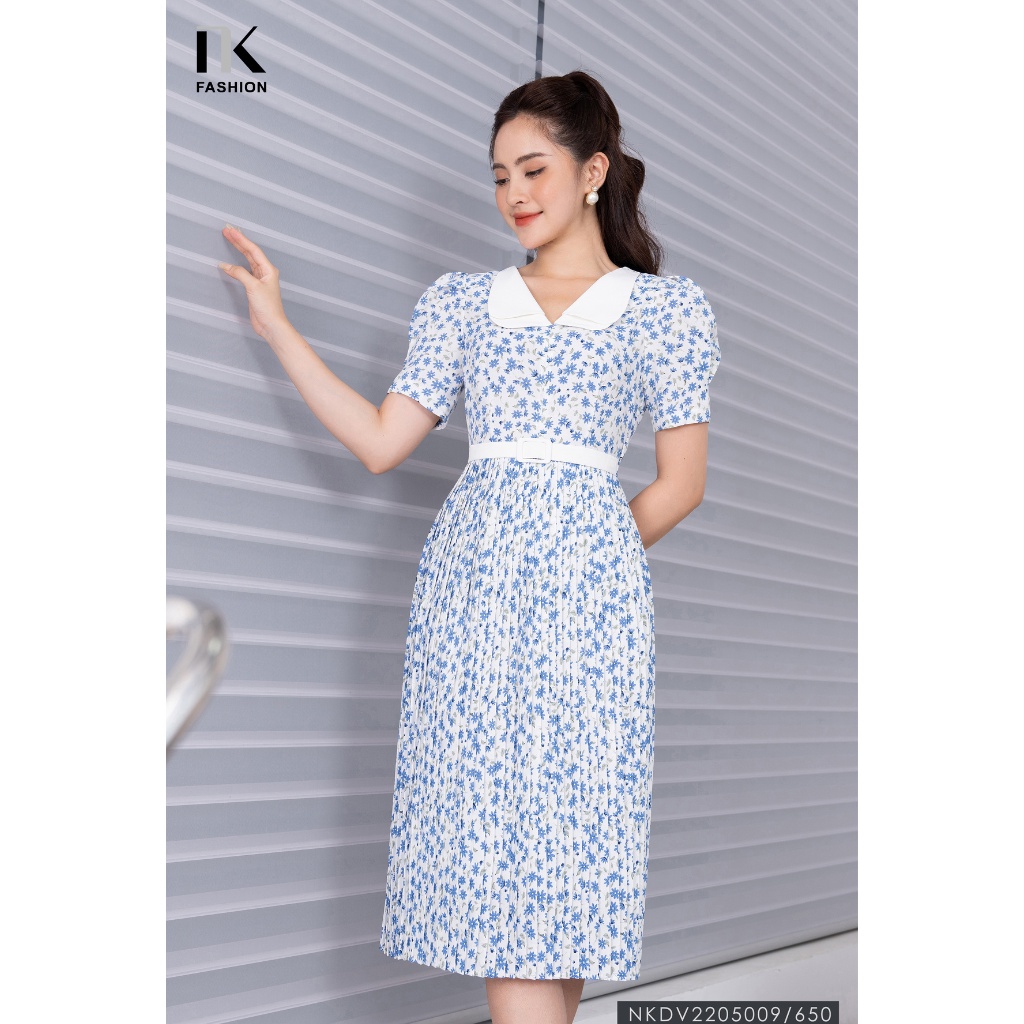 Đầm Hoa Nữ NK Fashion Dáng Xòe Dập Ly Phối Cổ Sen,Thiết Kèm Đai Tôn Dáng, Chất Vải Nhập Hàn Cao Cấp Mềm Mịn NKDV2205009