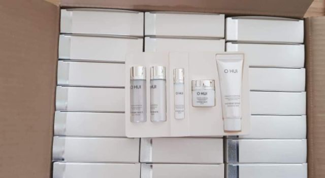 Bộ dưỡng trắng Ohui extreme mini 5 sản phẩm | BigBuy360 - bigbuy360.vn