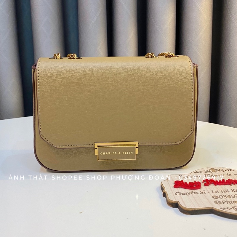 Túi C.K mã 95 Xuấtttttt da sần Khoá bấm  size 20cm(ko hộp)