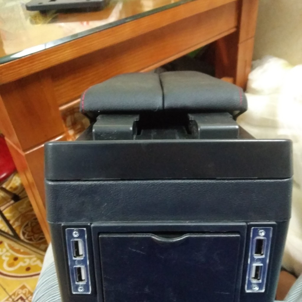 Hộp tỳ tay ô tô - THEO TỪNG HÃNG XE - 6 CỔNG USB - MẪU GIỐNG TRÊN CÁC XE CAO CẤP
