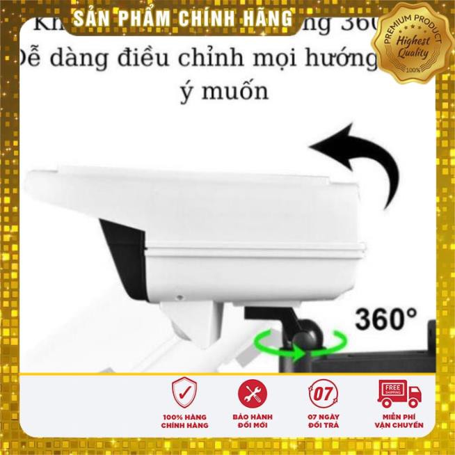 Đèn năng lượng mặt trời ngụy trang Camera chống trộm , Có điều khiển từ xa , chống nước IP68 , bảo hành chính hãng