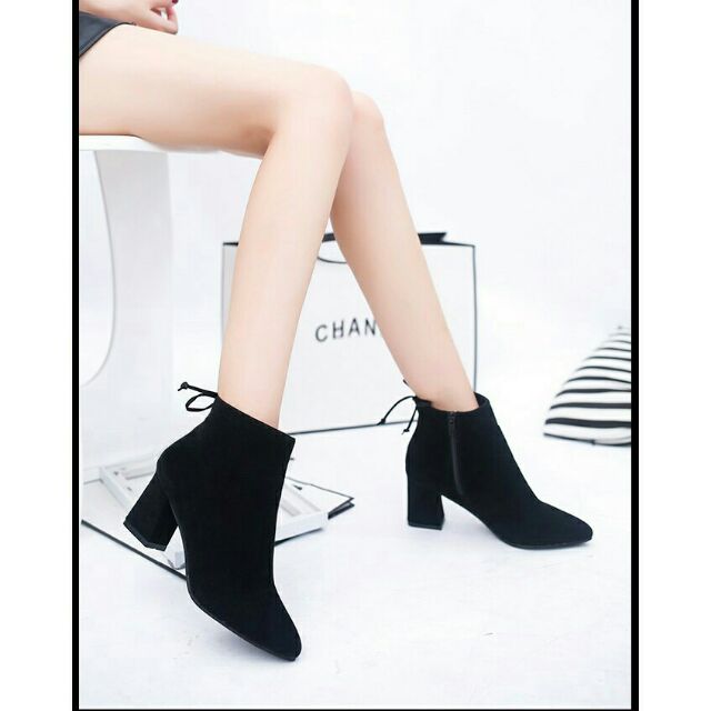 Boot nữ da lộn dây buộc sau - MÀU ĐEN | BigBuy360 - bigbuy360.vn