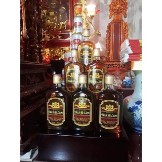 kệ để chai rượu thờ