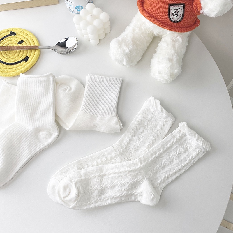 Tất ren WAFNHA KAFU D553 màu trắng dễ thương cho phụ nữ