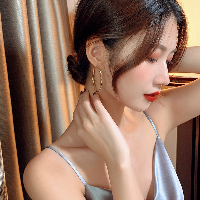 Đôi Bông Tai Tròn Xoắn Phong Cách Cổ Điển Thời Trang Cho Nữ