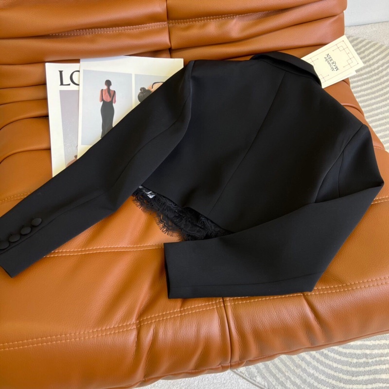 Áo khoác blazer nữ dáng ngắn phối ren mẫu mới thương hiệu Alexander McQueen cao cấp