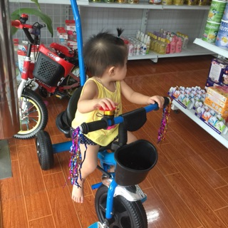 Xe đạp ba bánh có cán đẩy