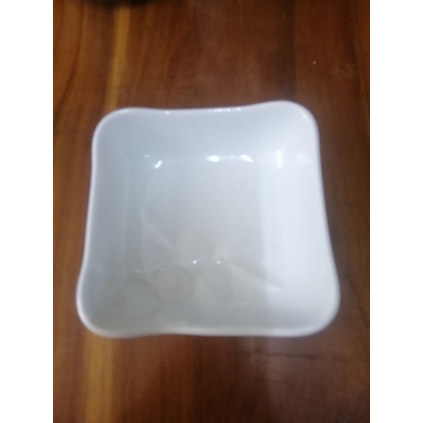 Dĩa sứ Nhật mẫu đẹp.