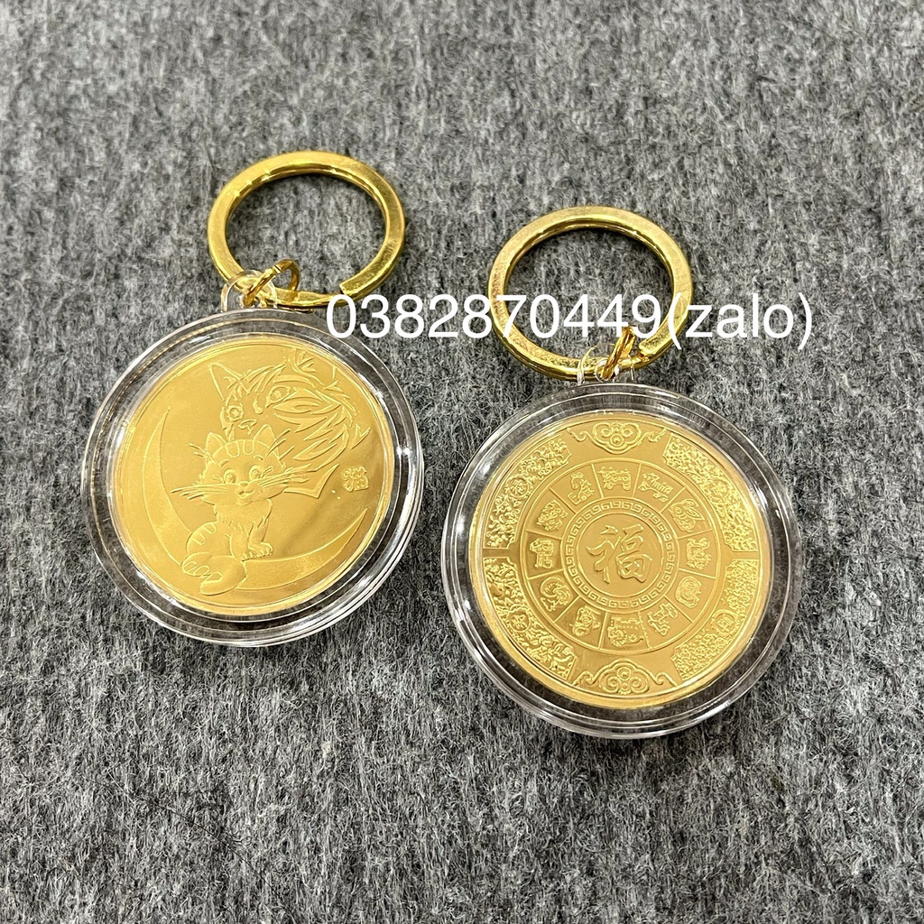 Móc Khóa Đồng Tiền Xu Con Mèo Mạ Vàng Tặng Kèm Túi Gấm Đỏ May Mắn Lì Xì Tết