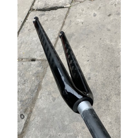 Càng phuộc carbon ống nhôm 700C cổ nhỏ