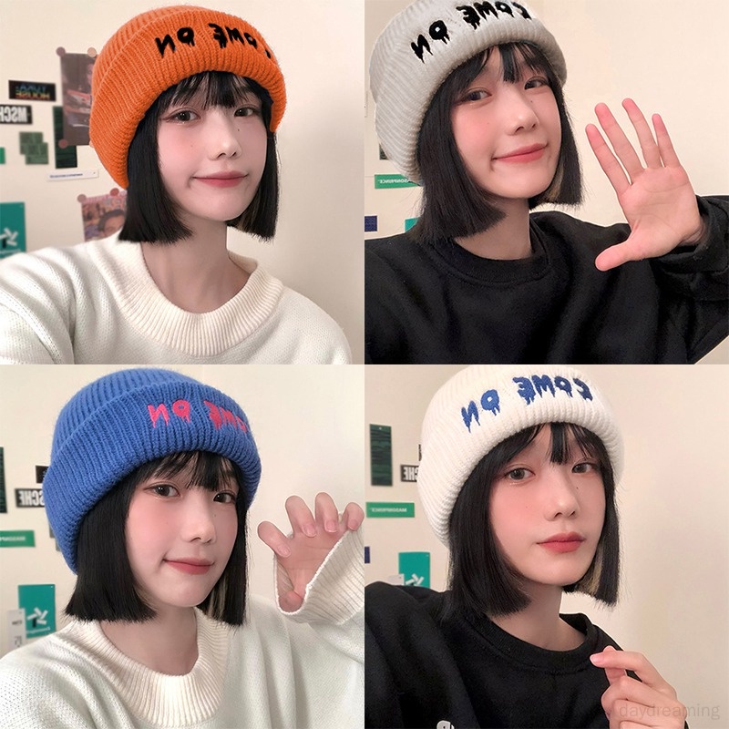 Mũ Len Che Tai Giữ Ấm Thêu Chữ Hoạt Hình Dễ Thương